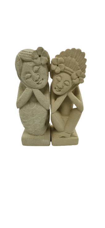 statuette pierre couple